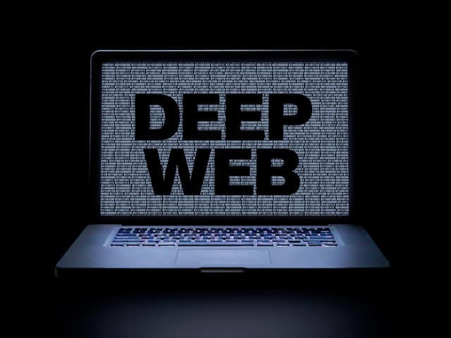 Alex Winter's Silk Road Doc DEEP WEB Gets a Trailer | Film ...